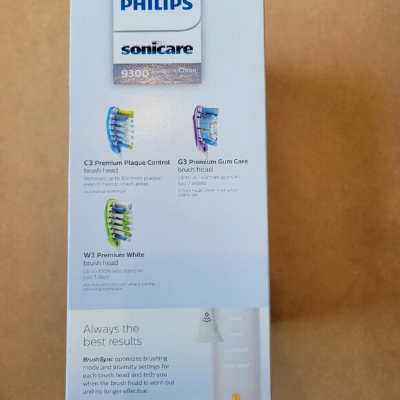 Philips Sonicare DiamondClean 9300 Electric Toothbrush - Picture 4 of 6